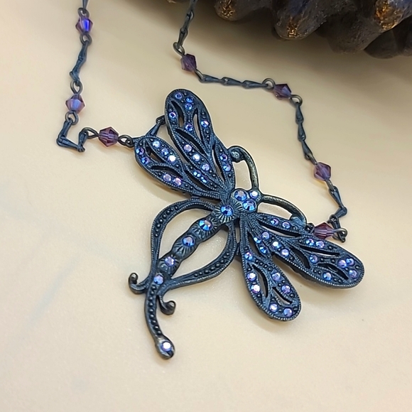 Circa 2010 SWEET ROMANCE "Dragonfly" Victorian Revival Crystal Pendant 🪻 - Picture 3 of 9